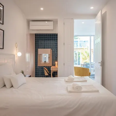 So Shiny Apartment *