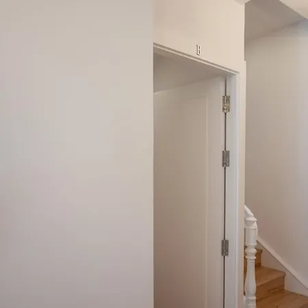 So Shiny Apartment Porto