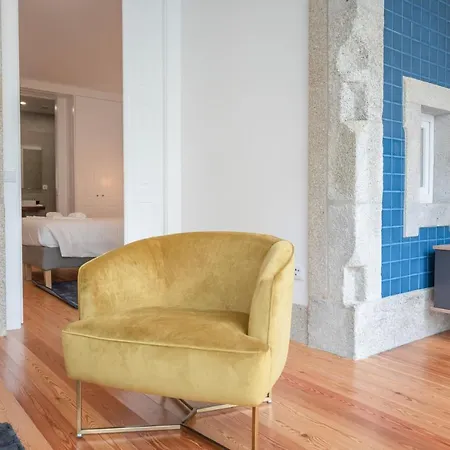 So Shiny Apartment Porto